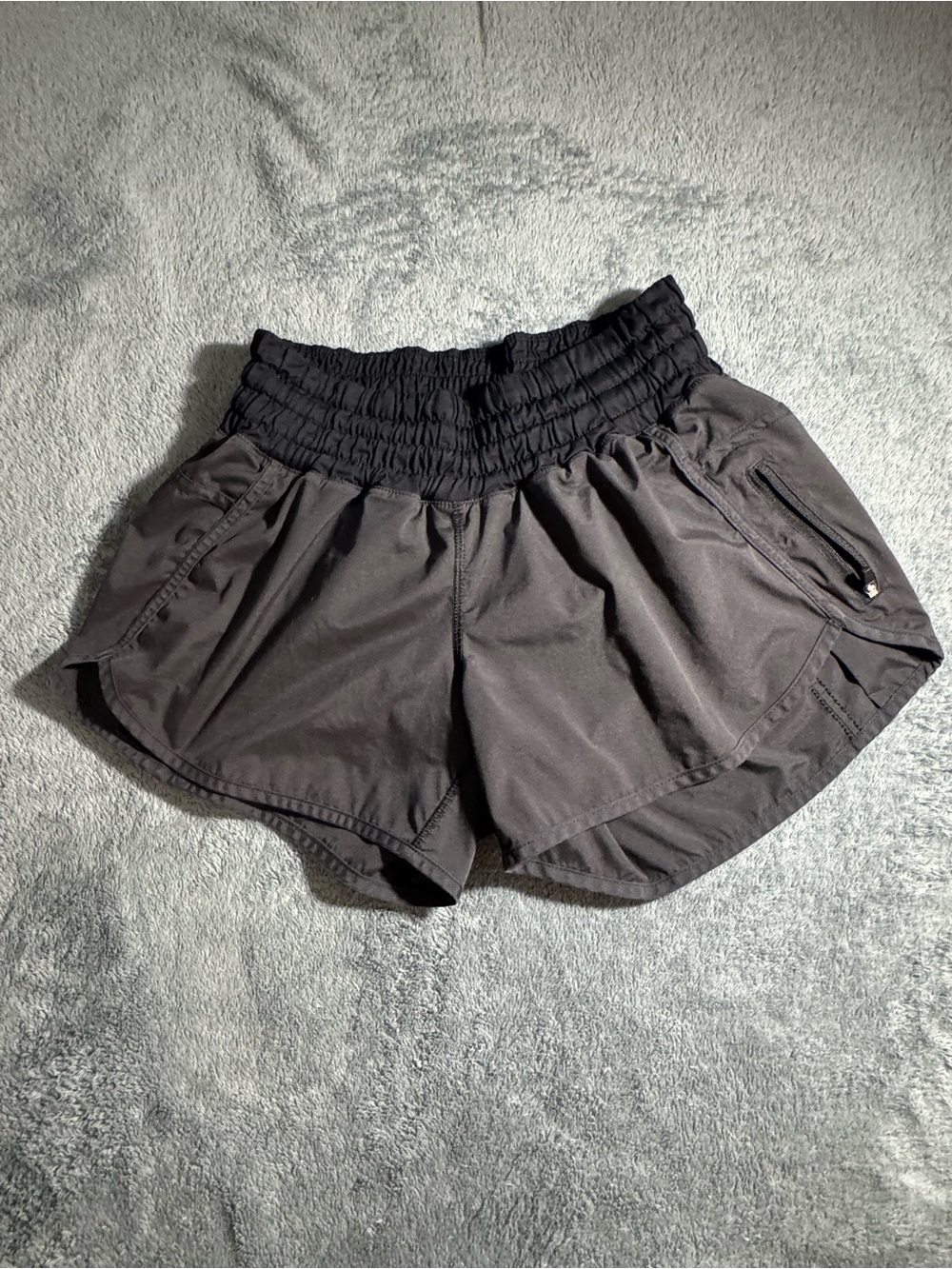 Lululemon Women's Black Athletic Shorts Size 6